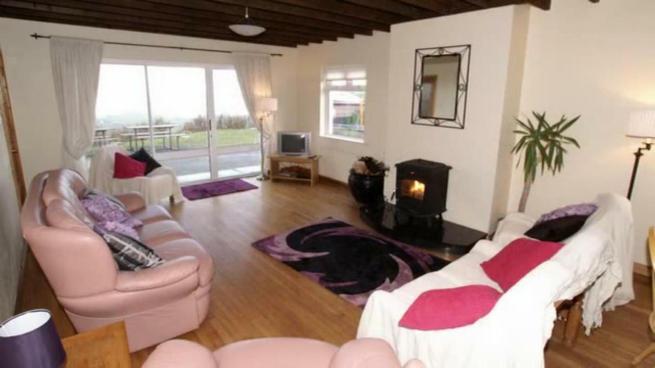 Three Bedroom Holiday home Port